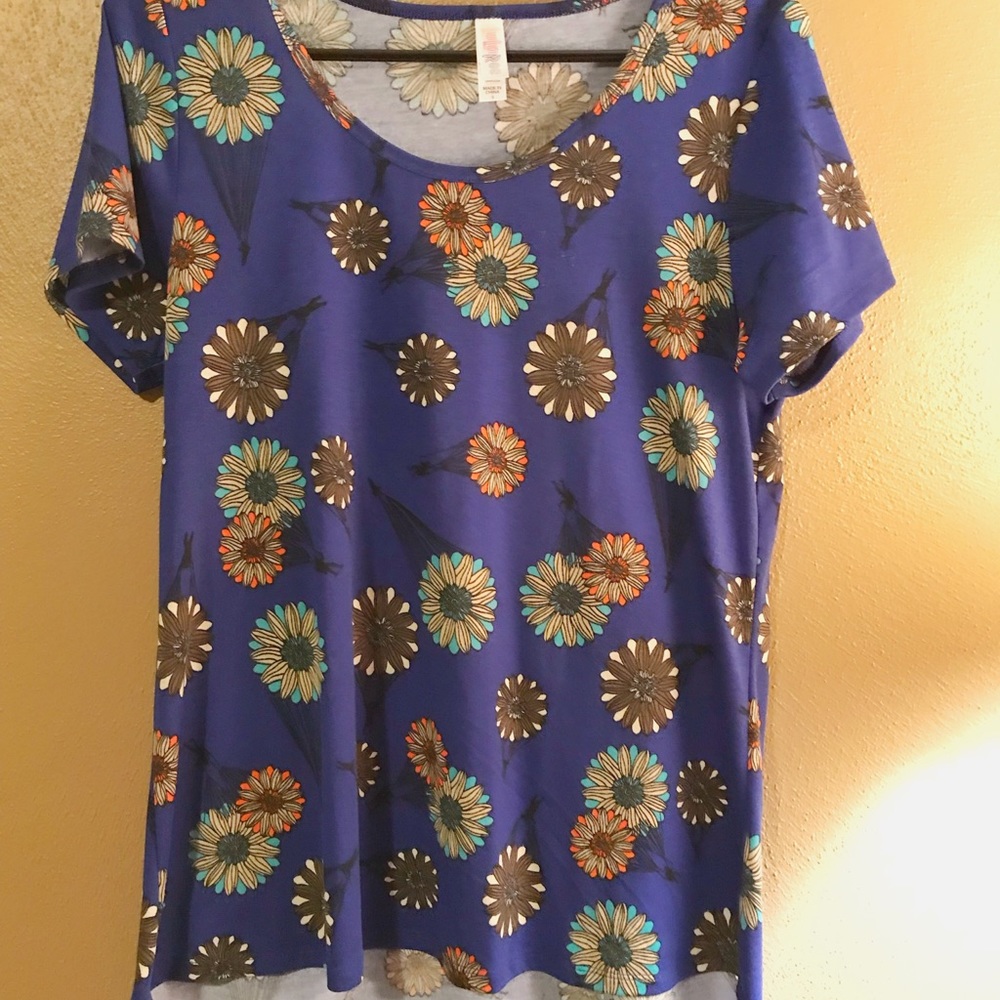 Lularoe classic T small